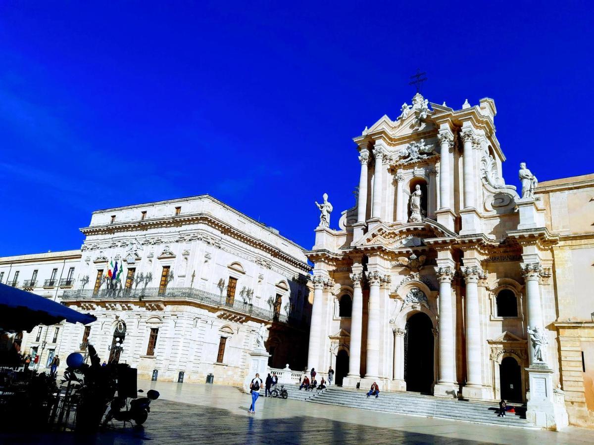 Elegante Appartamento In Palazzo Storico Ortigia Syracuse ภายนอก รูปภาพ