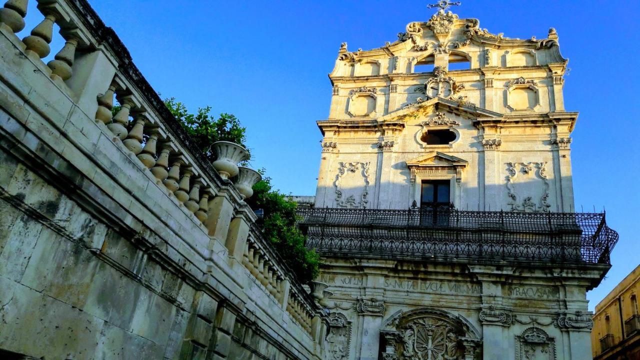Elegante Appartamento In Palazzo Storico Ortigia Syracuse ภายนอก รูปภาพ