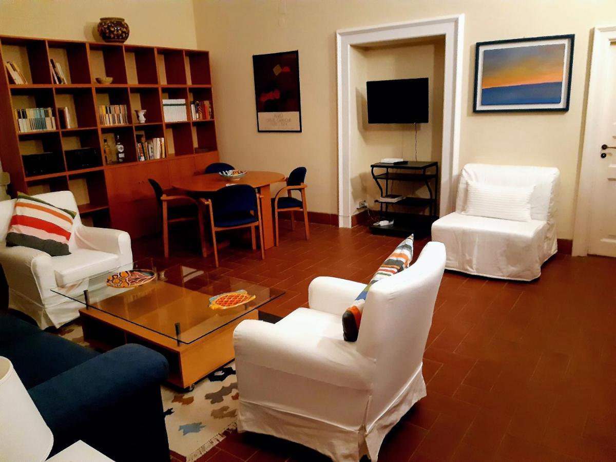 Elegante Appartamento In Palazzo Storico Ortigia Syracuse ภายนอก รูปภาพ