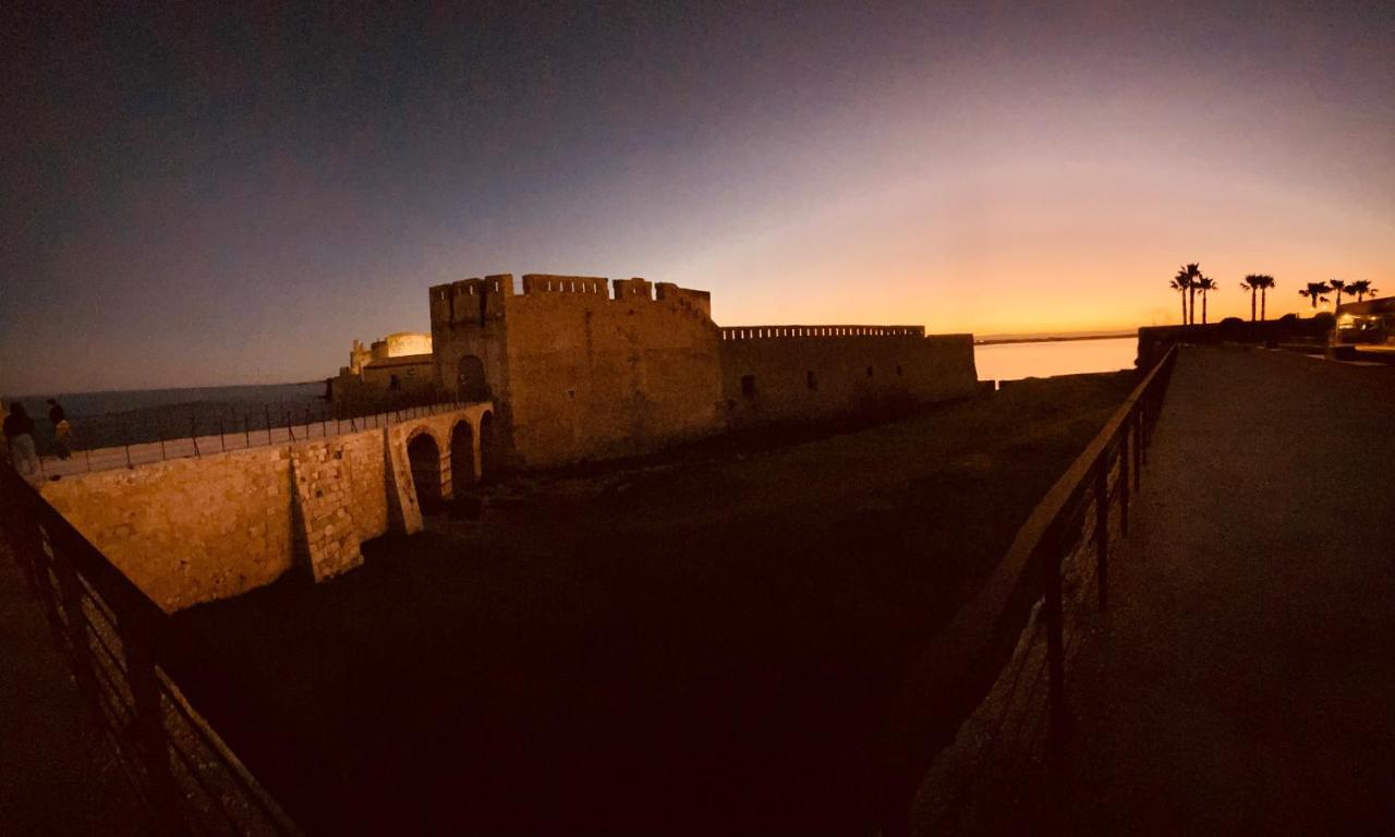 Elegante Appartamento In Palazzo Storico Ortigia Syracuse ภายนอก รูปภาพ