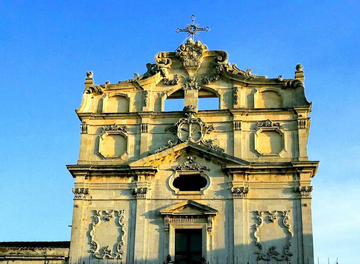 Elegante Appartamento In Palazzo Storico Ortigia Syracuse ภายนอก รูปภาพ